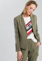 Blazer aus elastischem Satin mit Schriftenband