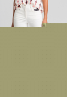 White Denim mit Metallicbadge