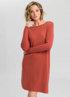 Strickkleid mit U-Boot-Ausschnitt