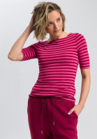 Ringelshirt mit U-Boot-Ausschnitt