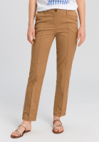 Stoffhose mit genähter Bügelfalte