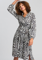 Kleid mit auffälligem Animalprint