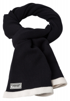 Strickschal im modischem Schwarz-Weiß-Look