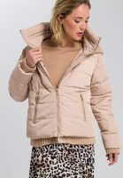 Steppjacke mit Strickdetails