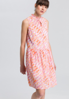 Kleid im Batikprint
