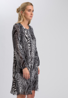 Plisseekleid im Ethno-Print