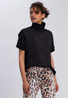 Sweaterbluse mit knitterfreiem Kragen