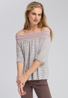 Off-Shoulder-Top mit Stickdetail