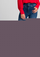 Skinnyjeans mit auffälligen Markendetails