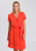 Kleid mit Bindeband