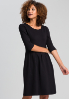 Kleid aus strukturiertem Jersey