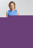 Kleid aus fließendem Satin