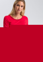 T-Shirt mit Nietentape
