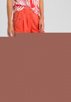 Chinohose im sommerlichen Material