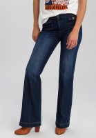 Jeans mit Pattentaschen