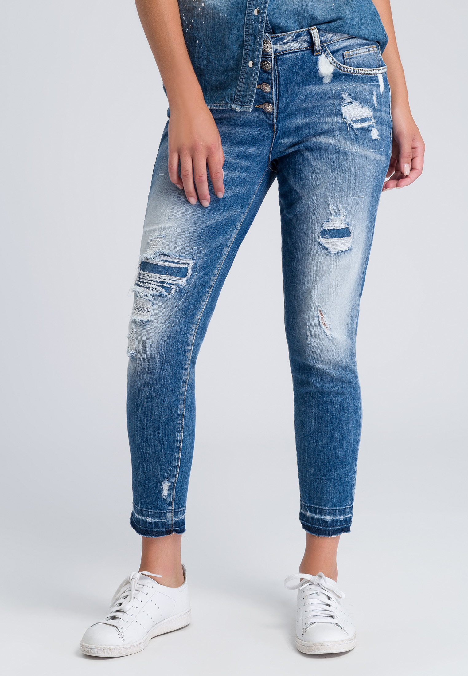 Jeans im DestroyedLook Hosen & Jeans Sale